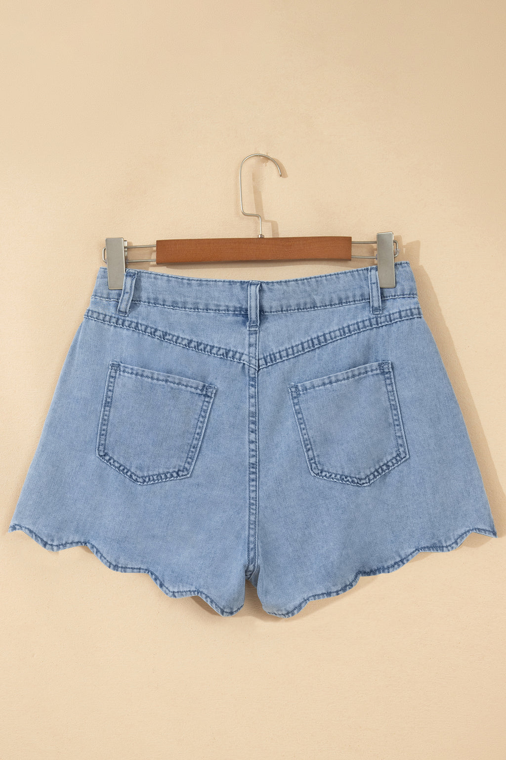 Solid Color Scalloped Trim Casual Denim Shorts