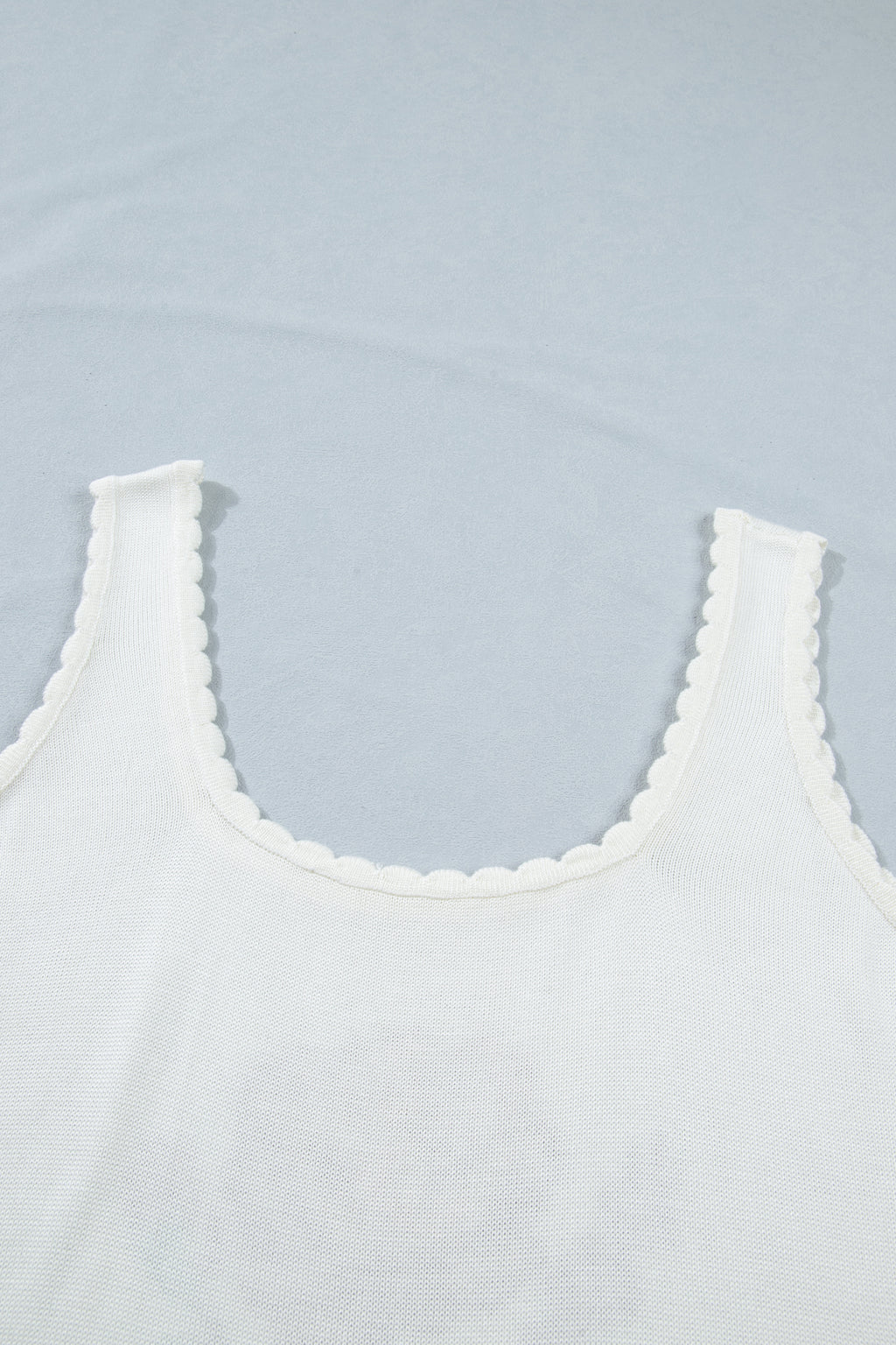 White Plus Size Floral Print Scalloped Trim Square Neck Tank